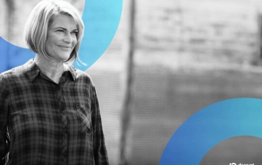 Sen. Lummis Pushes US Regulator to Finalize Open Banking Rule Backing Crypto